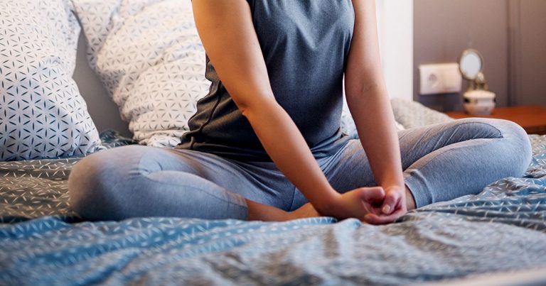 Yoga πριν τον ύπνο