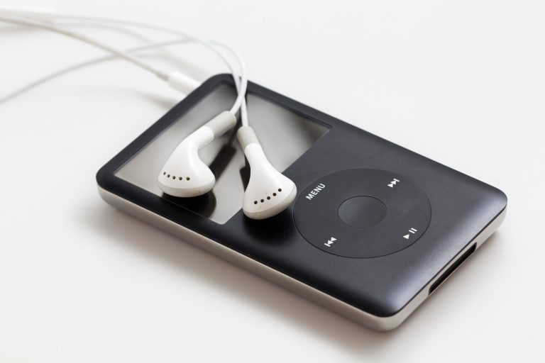 Οι κίνδυνοι από τα MP3 και iPod στην ακοή