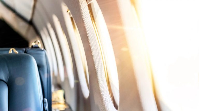 Ανεβασμένες οδηγίες ασφαλείας από τις αεροπορικές εταιρείες