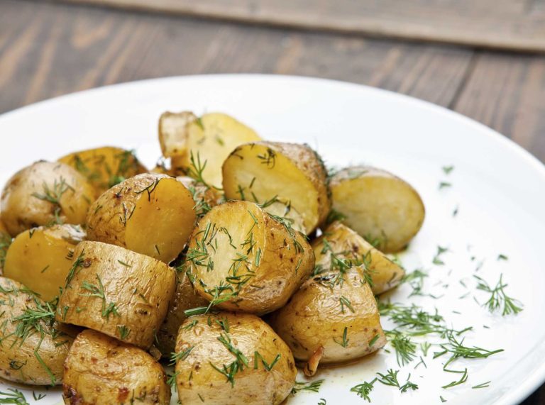 Οι βιταμίνες που χάνονται από τις πατάτες κατά το μαγείρεμα