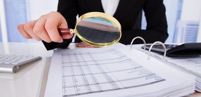 Η κατάλληλη ένδυση για να πάτε στην εφορία