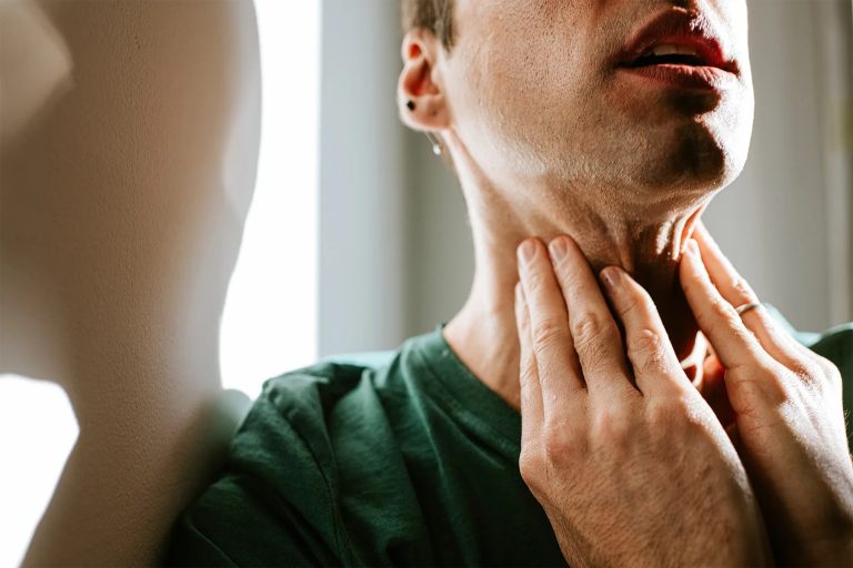 Πλύσεις για τη φαρυγγίτιδα