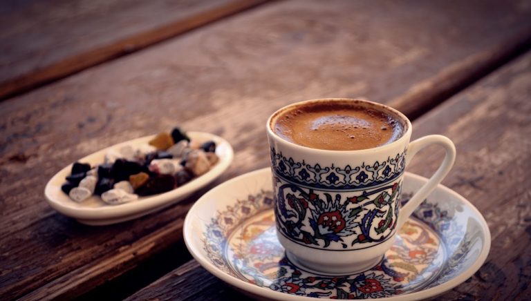 Είναι τέχνη να ψήνετε ελληνικό καφέ
