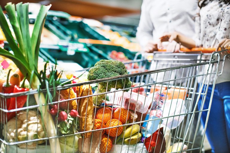 Αγορές στο σούπερ μάρκετ για καλή υγεία